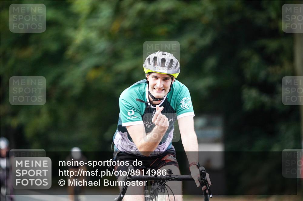 14.09.2025 - Stadtparktriathlon Michael Burmester http://msf.ph/oto/8914986 14.09.2025 12:47:22 Radfahren 1200, 1275, 1370, 1382 meine-sportfotos.de