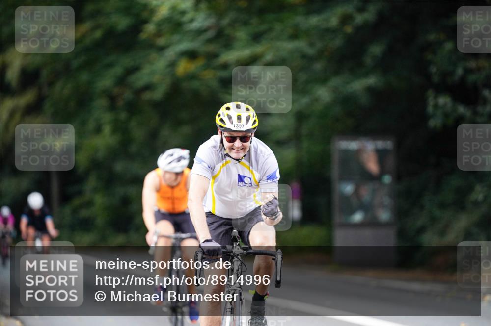 14.09.2025 - Stadtparktriathlon Michael Burmester http://msf.ph/oto/8914996 14.09.2025 12:47:36 Radfahren 1215, 1261, 1349, 1397, 1414 meine-sportfotos.de
