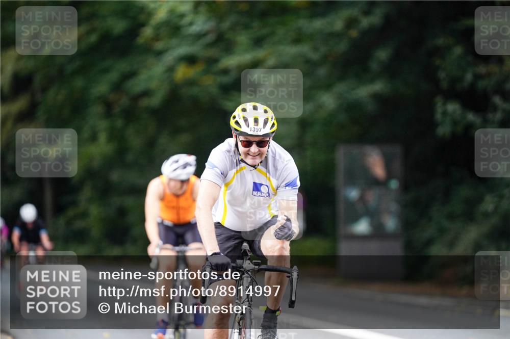 14.09.2025 - Stadtparktriathlon Michael Burmester http://msf.ph/oto/8914997 14.09.2025 12:47:36 Radfahren 1215, 1261, 1349, 1397, 1414 meine-sportfotos.de