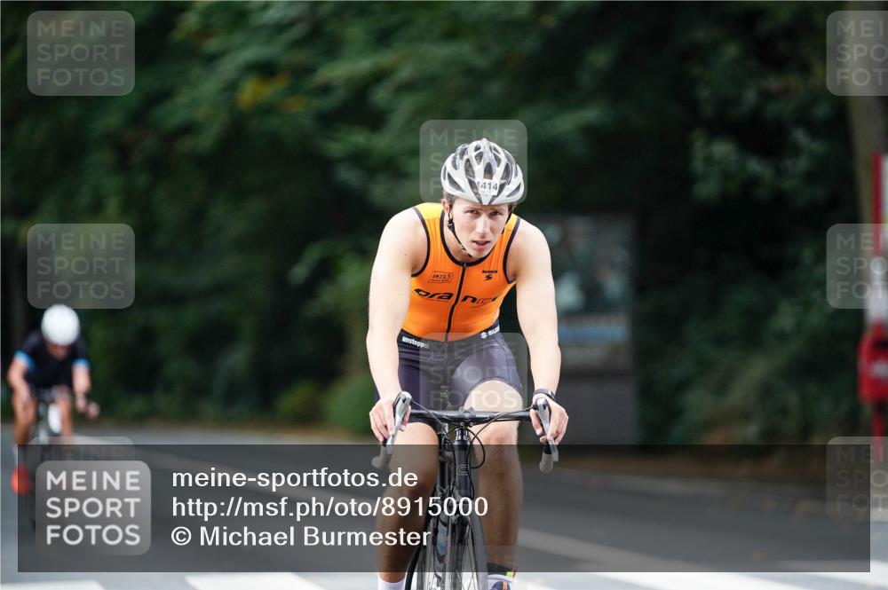 14.09.2025 - Stadtparktriathlon Michael Burmester http://msf.ph/oto/8915000 14.09.2025 12:47:37 Radfahren 1215, 1261, 1349, 1397, 1414 meine-sportfotos.de