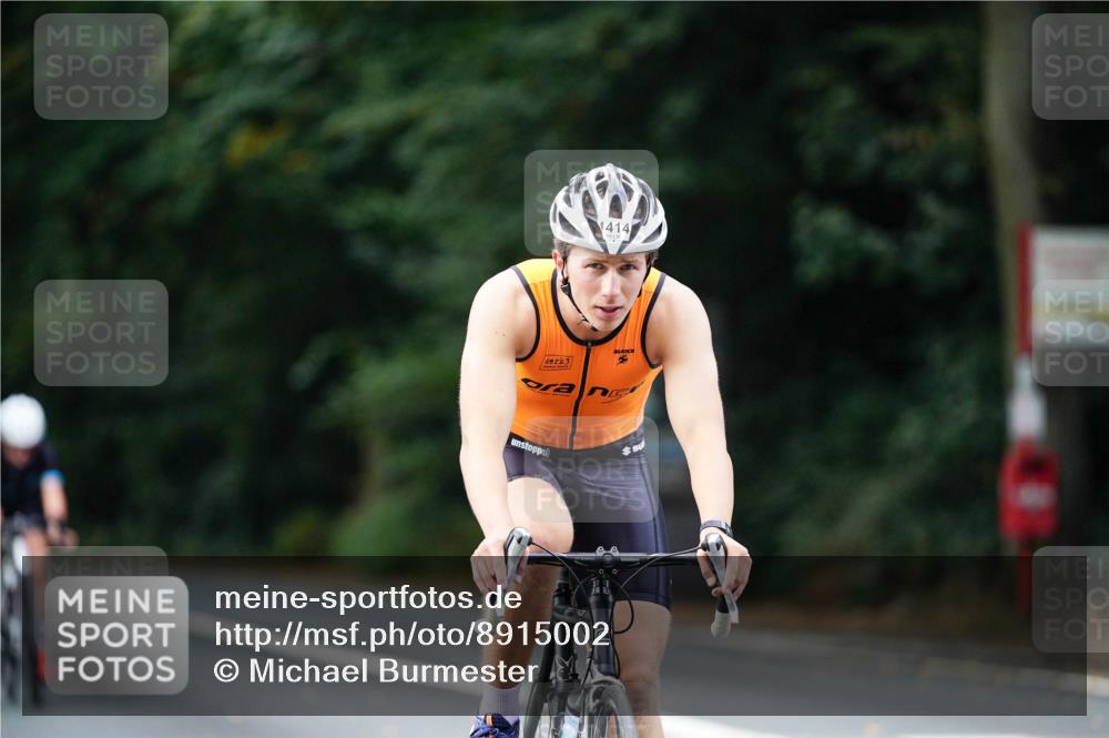 14.09.2025 - Stadtparktriathlon Michael Burmester http://msf.ph/oto/8915002 14.09.2025 12:47:37 Radfahren 1215, 1261, 1349, 1397, 1414 meine-sportfotos.de