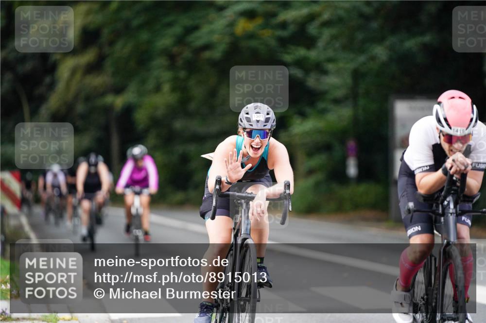 14.09.2025 - Stadtparktriathlon Michael Burmester http://msf.ph/oto/8915013 14.09.2025 12:47:46 Radfahren 1224, 1239, 1248, 1261, 1274, 1278, 1301, 1310, 1330, 1349, 1394, 1419 meine-sportfotos.de