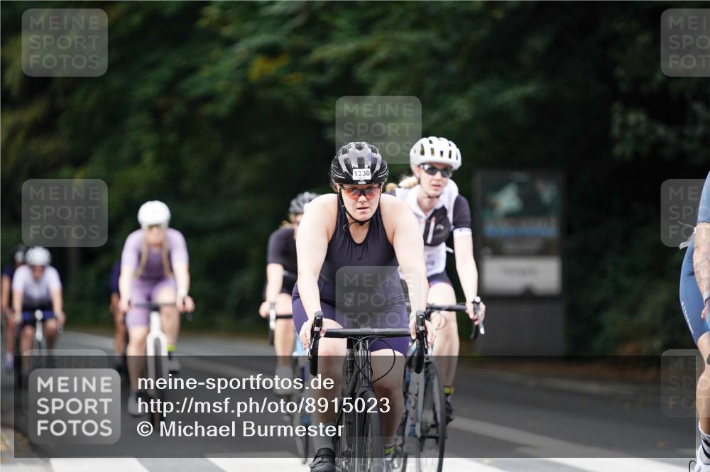 14.09.2025 - Stadtparktriathlon Michael Burmester http://msf.ph/oto/8915023 14.09.2025 12:47:50 Radfahren 1224, 1239, 1245, 1247, 1248, 1263, 1274, 1278, 1301, 1310, 1330, 1394, 1419 meine-sportfotos.de