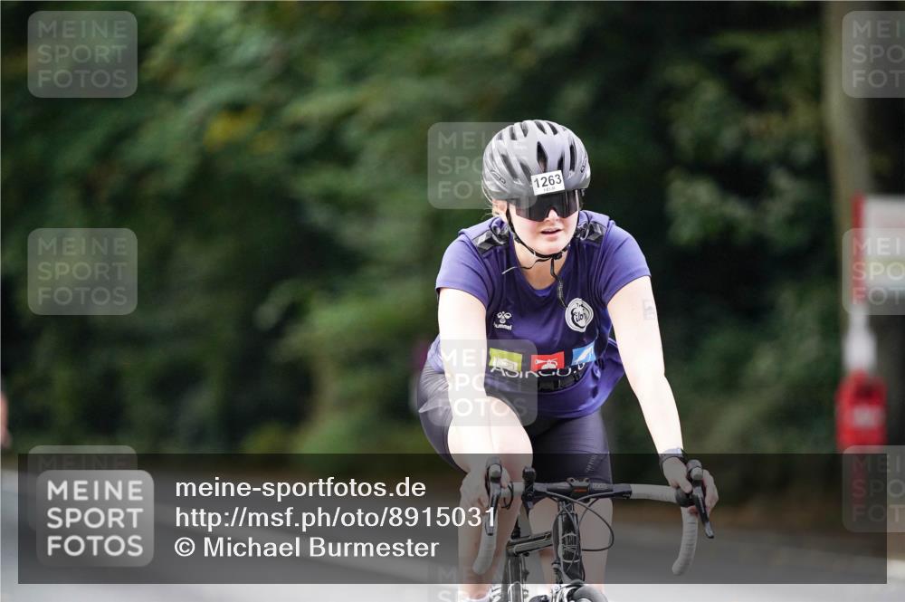 14.09.2025 - Stadtparktriathlon Michael Burmester http://msf.ph/oto/8915031 14.09.2025 12:47:55 Radfahren 1224, 1239, 1245, 1247, 1248, 1263, 1274, 1278, 1310, 1316, 1330, 1387, 1394 meine-sportfotos.de