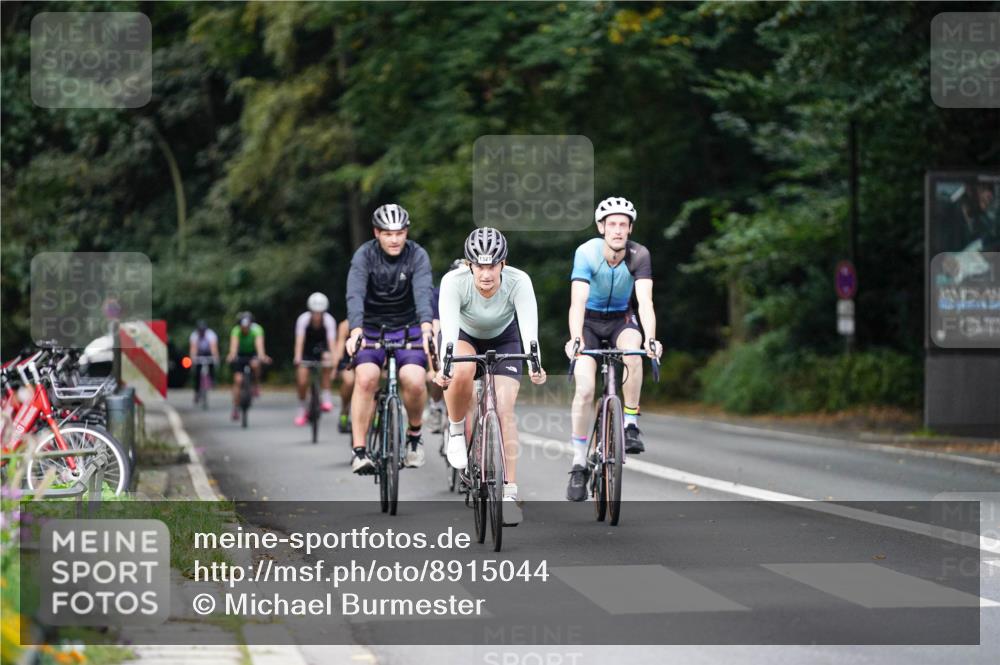 14.09.2025 - Stadtparktriathlon Michael Burmester http://msf.ph/oto/8915044 14.09.2025 12:48:19 Radfahren 1249, 1306, 1321, 1327, 1353, 1358, 1374, 1389 meine-sportfotos.de