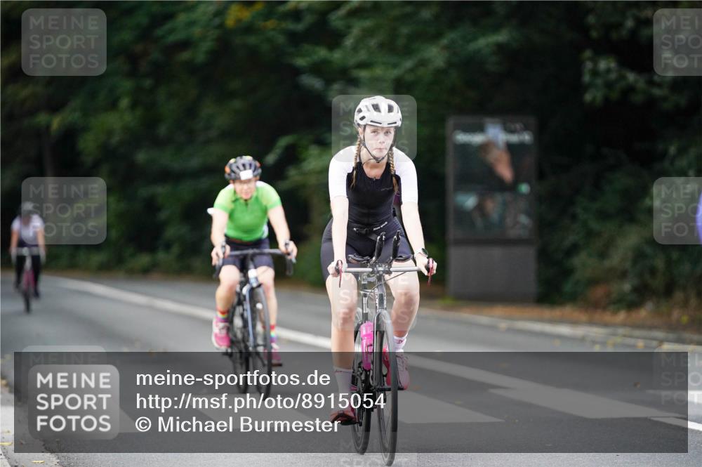 14.09.2025 - Stadtparktriathlon Michael Burmester http://msf.ph/oto/8915054 14.09.2025 12:48:25 Radfahren 1249, 1254, 1306, 1321, 1327, 1358, 1374, 1389 meine-sportfotos.de