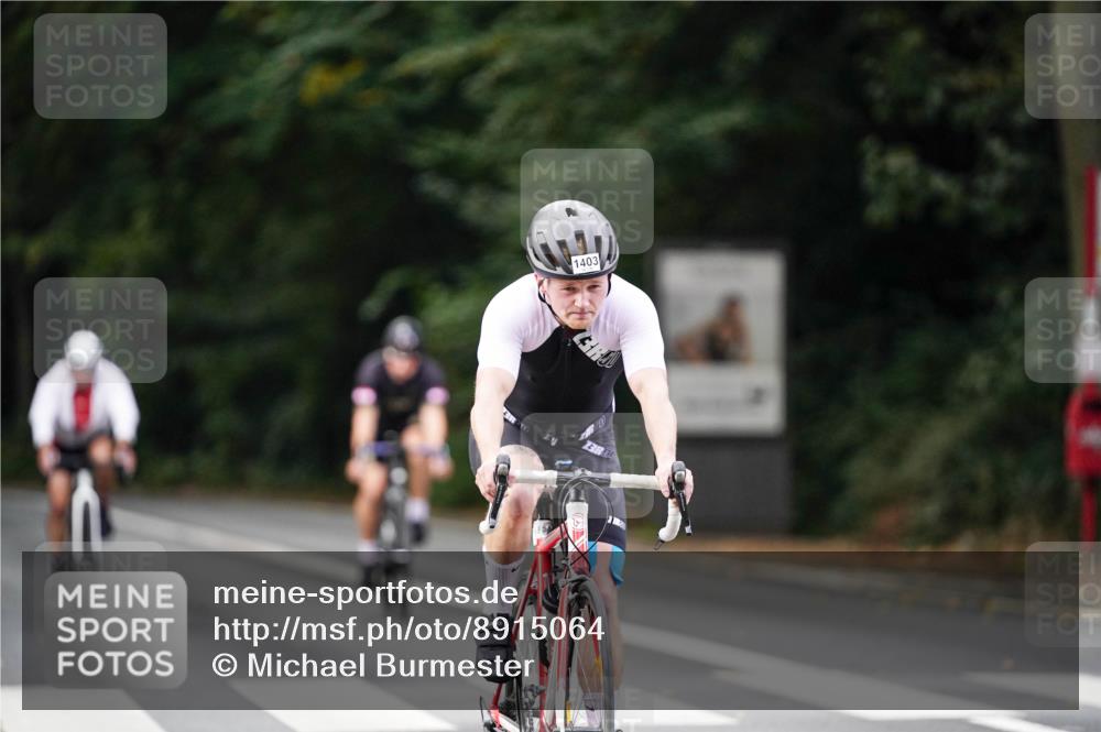 14.09.2025 - Stadtparktriathlon Michael Burmester http://msf.ph/oto/8915064 14.09.2025 12:48:41 Radfahren 1175, 1289, 1384, 1403 meine-sportfotos.de