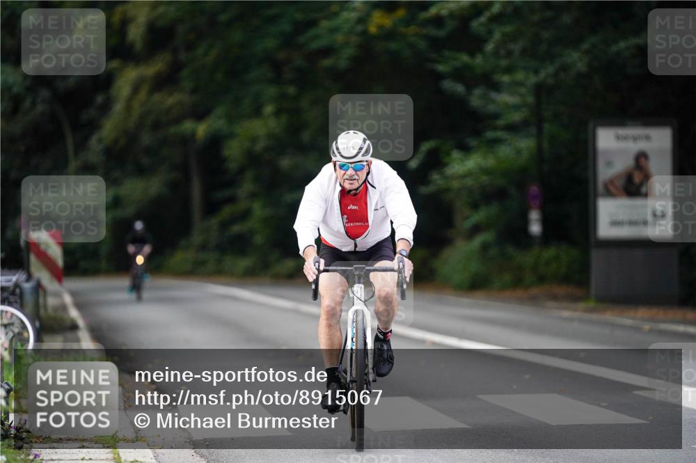 14.09.2025 - Stadtparktriathlon Michael Burmester http://msf.ph/oto/8915067 14.09.2025 12:48:43 Radfahren 1175, 1289, 1384, 1403 meine-sportfotos.de