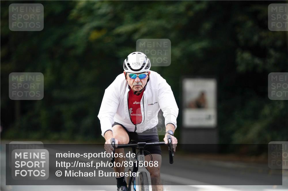 14.09.2025 - Stadtparktriathlon Michael Burmester http://msf.ph/oto/8915068 14.09.2025 12:48:45 Radfahren 1175, 1289, 1384, 1403 meine-sportfotos.de