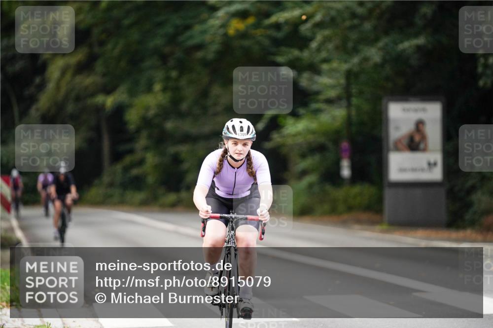 14.09.2025 - Stadtparktriathlon Michael Burmester http://msf.ph/oto/8915079 14.09.2025 12:49:12 Radfahren 1229, 1288, 1309 meine-sportfotos.de