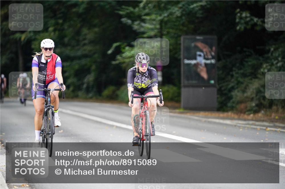 14.09.2025 - Stadtparktriathlon Michael Burmester http://msf.ph/oto/8915089 14.09.2025 12:49:24 Radfahren 1237, 1255, 1304, 1385 meine-sportfotos.de