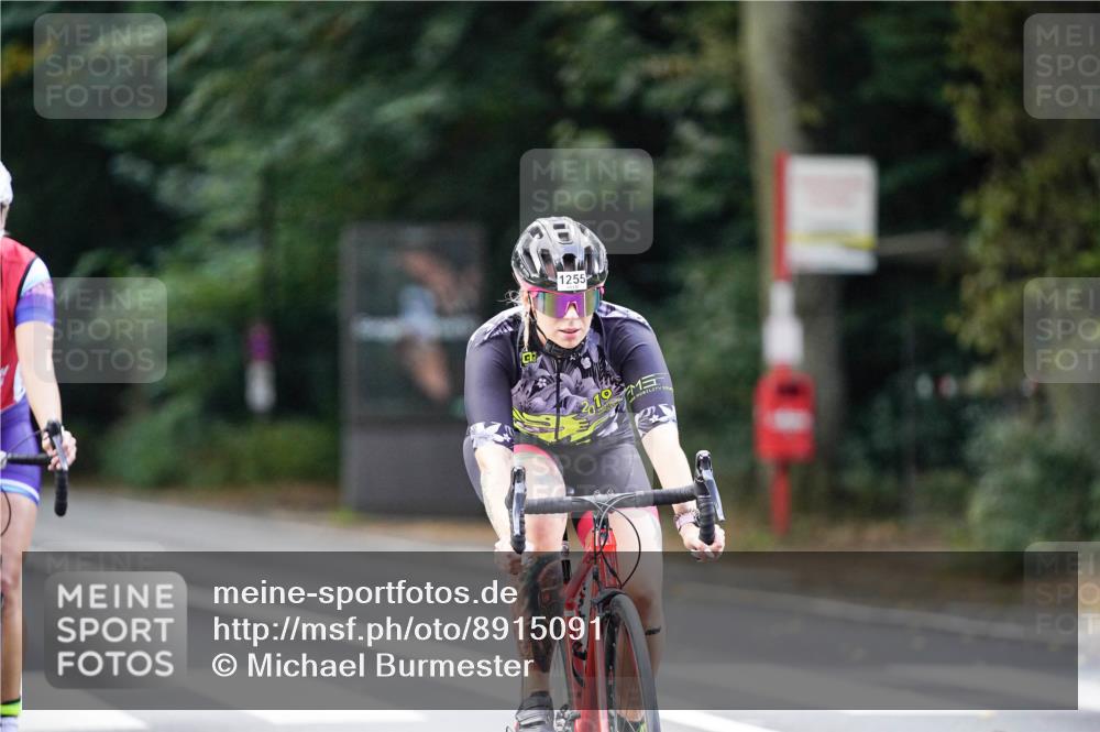 14.09.2025 - Stadtparktriathlon Michael Burmester http://msf.ph/oto/8915091 14.09.2025 12:49:25 Radfahren 1237, 1255, 1260, 1304, 1355, 1385 meine-sportfotos.de