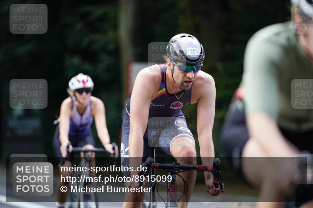 14.09.2025 - Stadtparktriathlon Michael Burmester http://msf.ph/oto/8915099 14.09.2025 12:49:33 Radfahren 1237, 1260, 1268, 1328, 1332, 1336, 1352, 1355, 1385, 1400, 1415 meine-sportfotos.de
