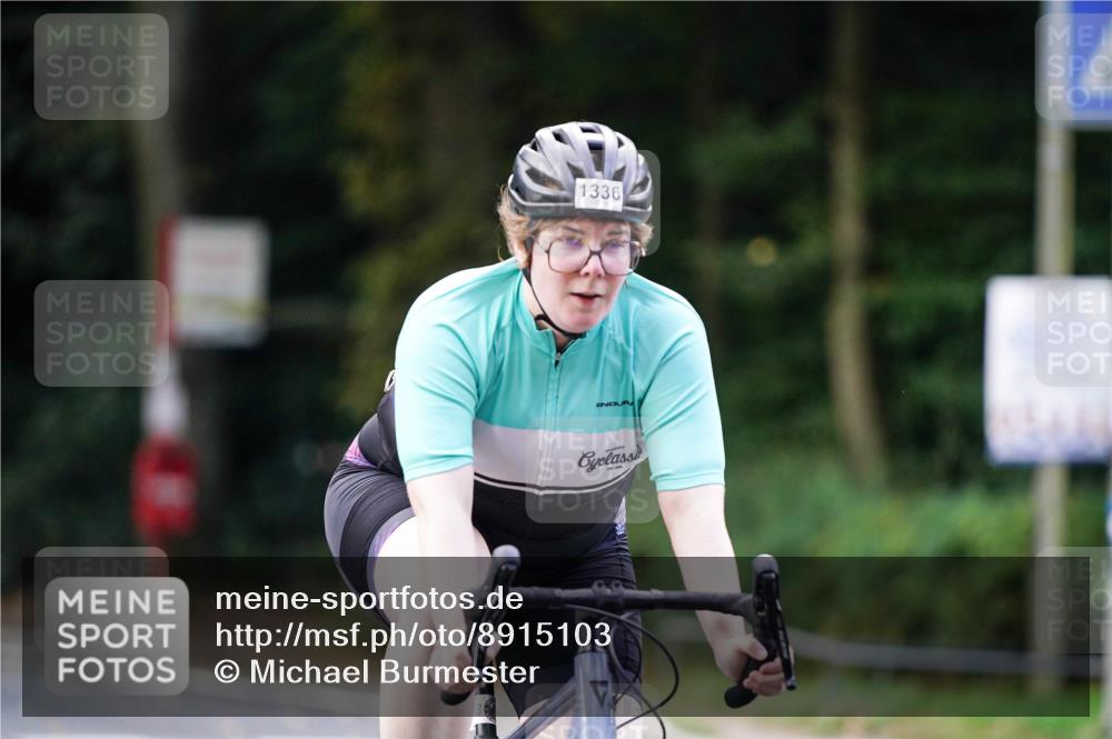 14.09.2025 - Stadtparktriathlon Michael Burmester http://msf.ph/oto/8915103 14.09.2025 12:49:35 Radfahren 1260, 1268, 1328, 1332, 1336, 1352, 1355, 1385, 1400, 1415 meine-sportfotos.de