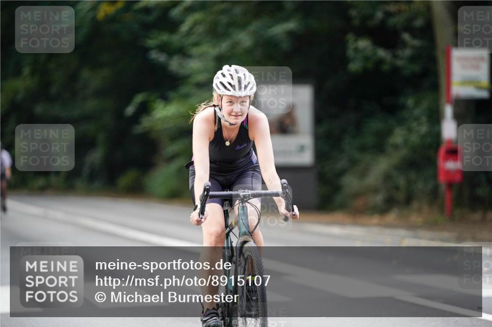 14.09.2025 - Stadtparktriathlon Michael Burmester http://msf.ph/oto/8915107 14.09.2025 12:49:38 Radfahren 1260, 1268, 1272, 1312, 1328, 1332, 1336, 1352, 1355, 1400, 1415 meine-sportfotos.de