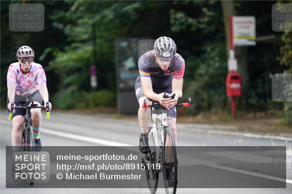 14.09.2025 - Stadtparktriathlon Michael Burmester http://msf.ph/oto/8915119 14.09.2025 12:50:00 Radfahren 1279, 1287, 1367, 1399 meine-sportfotos.de