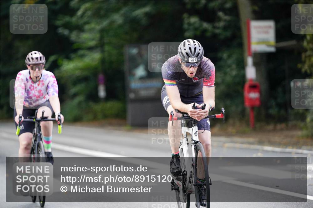 14.09.2025 - Stadtparktriathlon Michael Burmester http://msf.ph/oto/8915120 14.09.2025 12:50:00 Radfahren 1279, 1287, 1367, 1399 meine-sportfotos.de