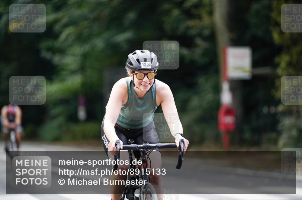 14.09.2025 - Stadtparktriathlon Michael Burmester http://msf.ph/oto/8915133 14.09.2025 12:50:18 Radfahren 1250, 1334, 1361, 1383 meine-sportfotos.de