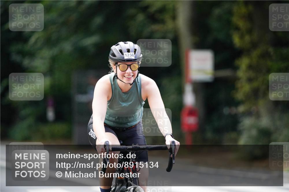 14.09.2025 - Stadtparktriathlon Michael Burmester http://msf.ph/oto/8915134 14.09.2025 12:50:18 Radfahren 1250, 1334, 1361, 1383 meine-sportfotos.de