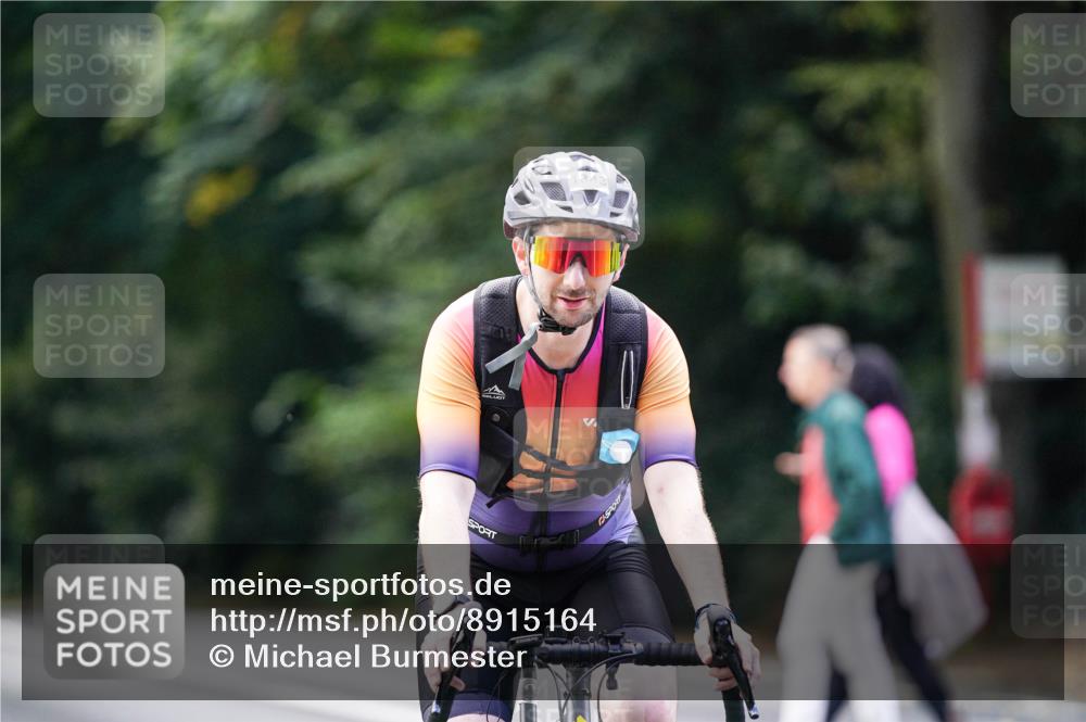 14.09.2025 - Stadtparktriathlon Michael Burmester http://msf.ph/oto/8915164 14.09.2025 12:50:50 Radfahren 1242, 1343, 1373 meine-sportfotos.de