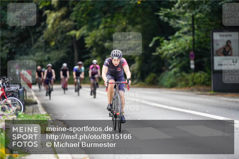 14.09.2025 - Stadtparktriathlon Michael Burmester http://msf.ph/oto/8915166 14.09.2025 12:51:02 Radfahren 1223, 1228, 1314, 1386 meine-sportfotos.de