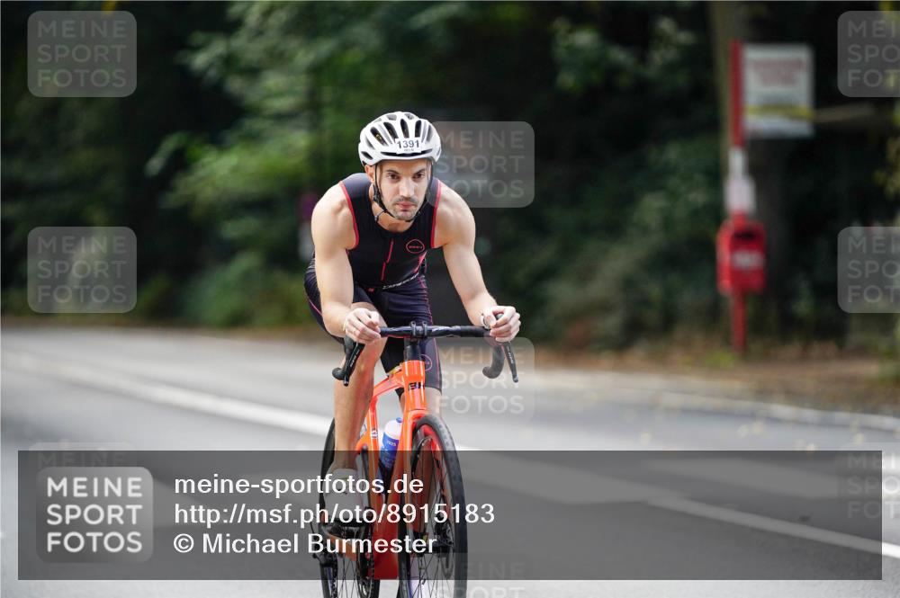 14.09.2025 - Stadtparktriathlon Michael Burmester http://msf.ph/oto/8915183 14.09.2025 12:51:13 Radfahren 1228, 1244, 1280, 1314, 1323, 1386, 1388, 1390, 1391 meine-sportfotos.de