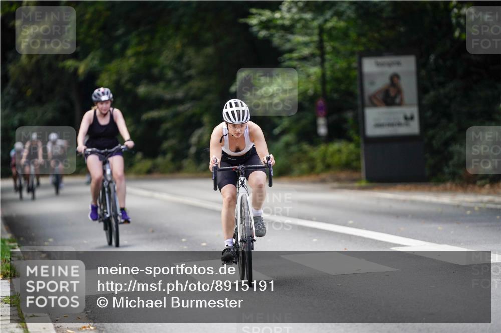 14.09.2025 - Stadtparktriathlon Michael Burmester http://msf.ph/oto/8915191 14.09.2025 12:51:30 Radfahren 1252, 1267, 1285, 1296, 1299 meine-sportfotos.de