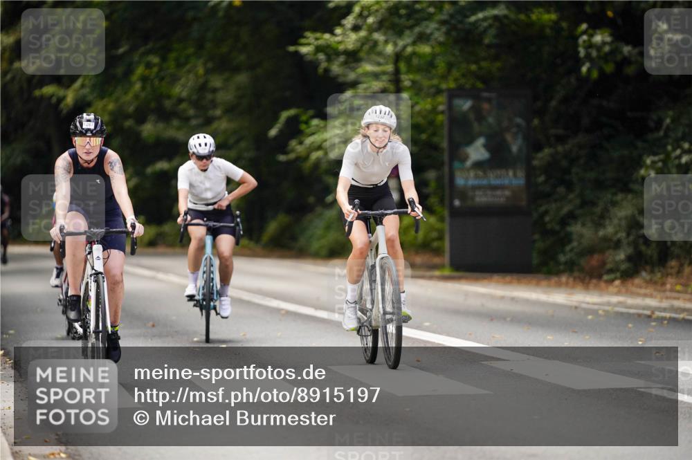 14.09.2025 - Stadtparktriathlon Michael Burmester http://msf.ph/oto/8915197 14.09.2025 12:51:35 Radfahren 1252, 1267, 1276, 1285, 1296, 1299, 1356 meine-sportfotos.de