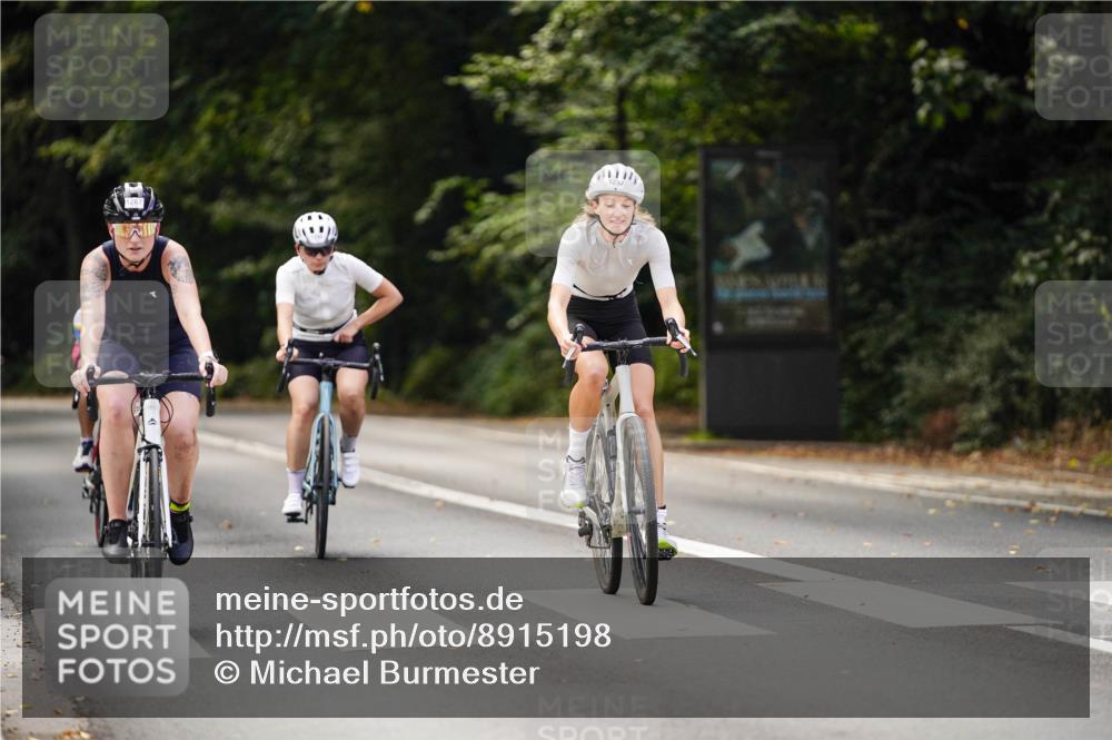14.09.2025 - Stadtparktriathlon Michael Burmester http://msf.ph/oto/8915198 14.09.2025 12:51:35 Radfahren 1252, 1267, 1276, 1285, 1296, 1299, 1356 meine-sportfotos.de