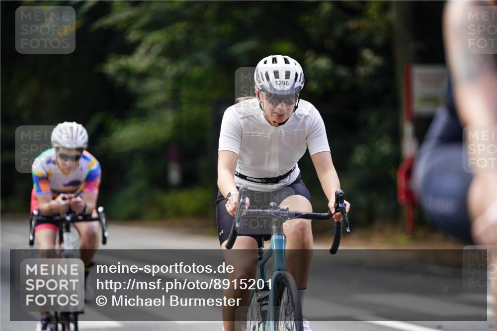 14.09.2025 - Stadtparktriathlon Michael Burmester http://msf.ph/oto/8915201 14.09.2025 12:51:37 Radfahren 1252, 1267, 1276, 1285, 1296, 1299, 1356 meine-sportfotos.de