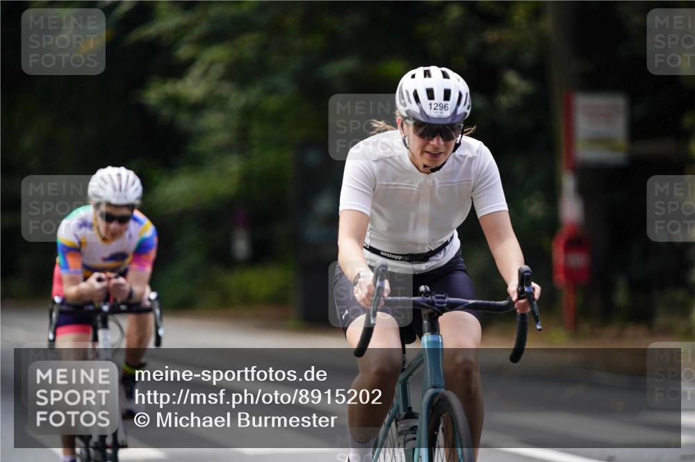 14.09.2025 - Stadtparktriathlon Michael Burmester http://msf.ph/oto/8915202 14.09.2025 12:51:38 Radfahren 1252, 1267, 1276, 1285, 1296, 1356 meine-sportfotos.de