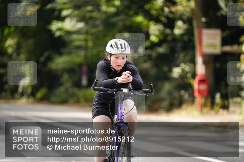 14.09.2025 - Stadtparktriathlon Michael Burmester http://msf.ph/oto/8915212 14.09.2025 12:51:54 Radfahren 1236, 1325, 1341 meine-sportfotos.de