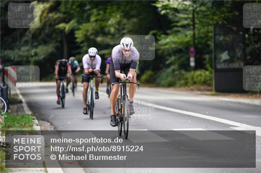 14.09.2025 - Stadtparktriathlon Michael Burmester http://msf.ph/oto/8915224 14.09.2025 12:52:07 Radfahren 1257, 1339, 1347, 1369, 1377, 1381, 1392 meine-sportfotos.de