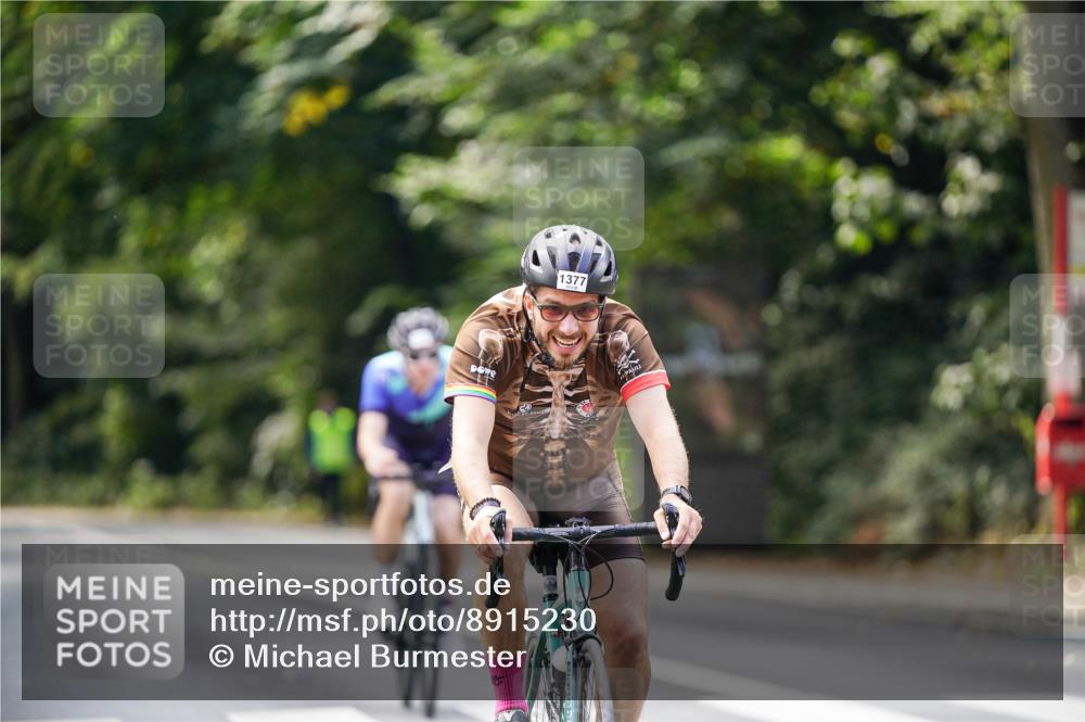 14.09.2025 - Stadtparktriathlon Michael Burmester http://msf.ph/oto/8915230 14.09.2025 12:52:11 Radfahren 1339, 1347, 1369, 1377, 1381 meine-sportfotos.de