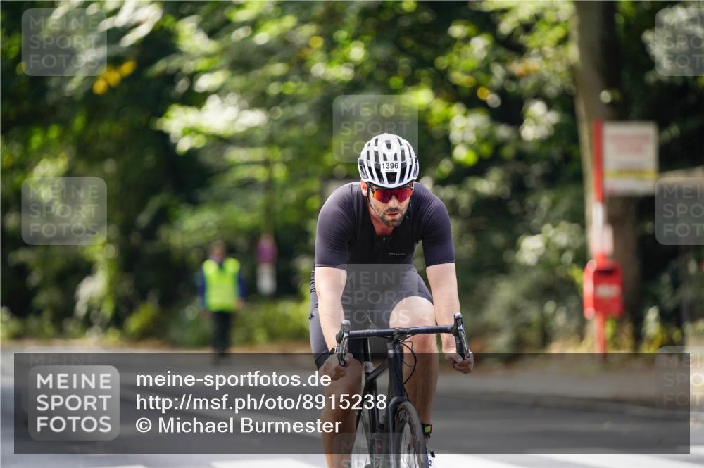 14.09.2025 - Stadtparktriathlon Michael Burmester http://msf.ph/oto/8915238 14.09.2025 12:52:24 Radfahren 1264, 1303, 1340, 1344, 1396, 1404 meine-sportfotos.de