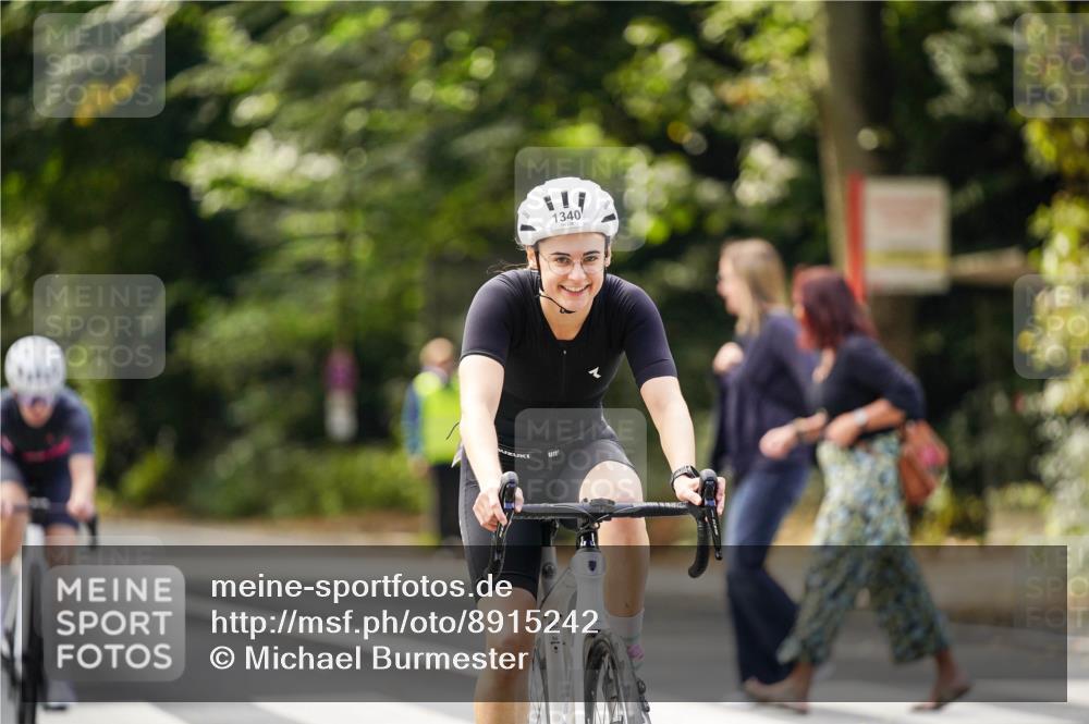 14.09.2025 - Stadtparktriathlon Michael Burmester http://msf.ph/oto/8915242 14.09.2025 12:52:29 Radfahren 1264, 1303, 1340, 1345, 1396 meine-sportfotos.de