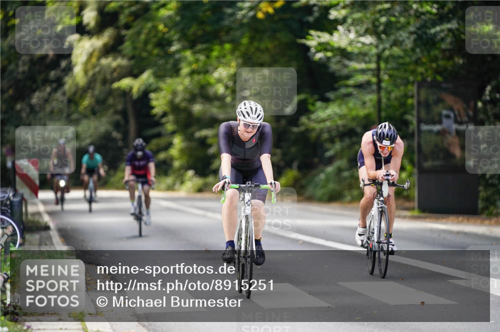 14.09.2025 - Stadtparktriathlon Michael Burmester http://msf.ph/oto/8915251 14.09.2025 12:52:41 Radfahren 1315, 1322, 1345, 1351, 1359, 1417 meine-sportfotos.de