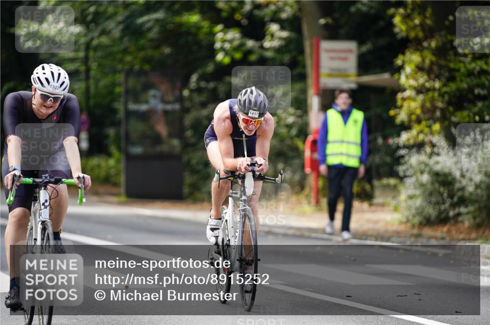 14.09.2025 - Stadtparktriathlon Michael Burmester http://msf.ph/oto/8915252 14.09.2025 12:52:42 Radfahren 1315, 1322, 1351, 1359, 1417 meine-sportfotos.de