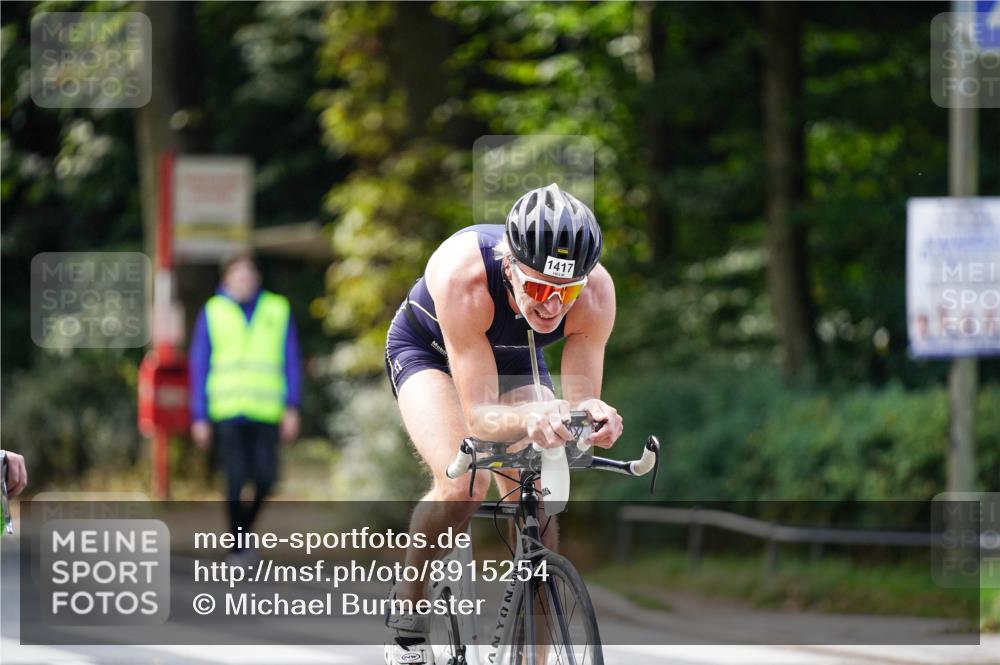 14.09.2025 - Stadtparktriathlon Michael Burmester http://msf.ph/oto/8915254 14.09.2025 12:52:42 Radfahren 1315, 1322, 1351, 1359, 1417 meine-sportfotos.de