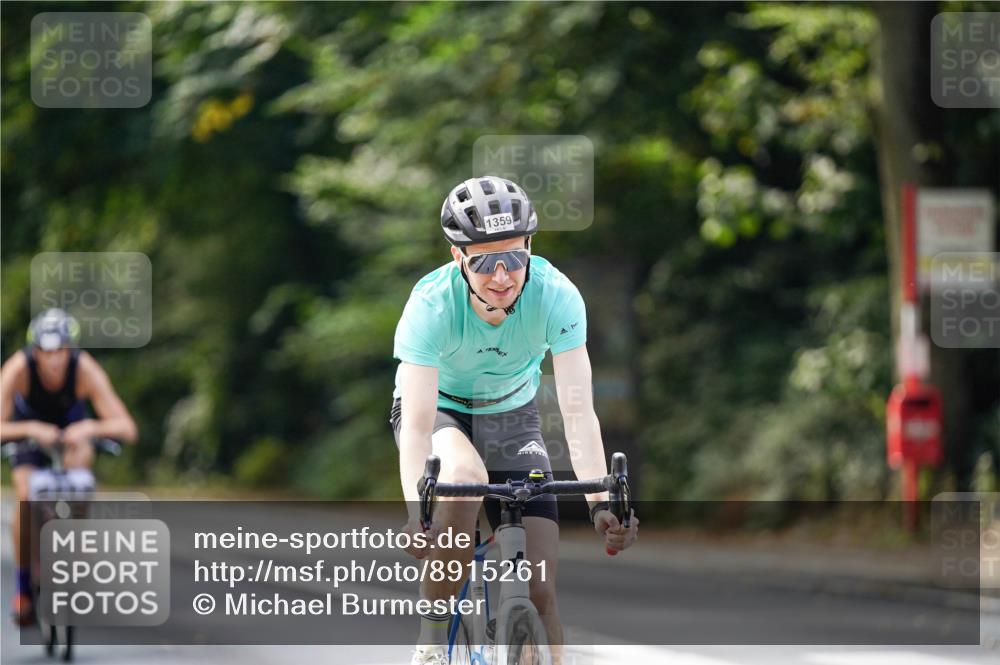 14.09.2025 - Stadtparktriathlon Michael Burmester http://msf.ph/oto/8915261 14.09.2025 12:52:47 Radfahren 1293, 1315, 1322, 1351, 1359, 1417 meine-sportfotos.de