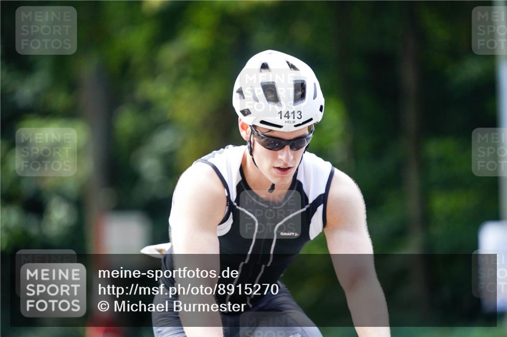 14.09.2025 - Stadtparktriathlon Michael Burmester http://msf.ph/oto/8915270 14.09.2025 12:52:58 Radfahren 1293, 1335, 1413 meine-sportfotos.de