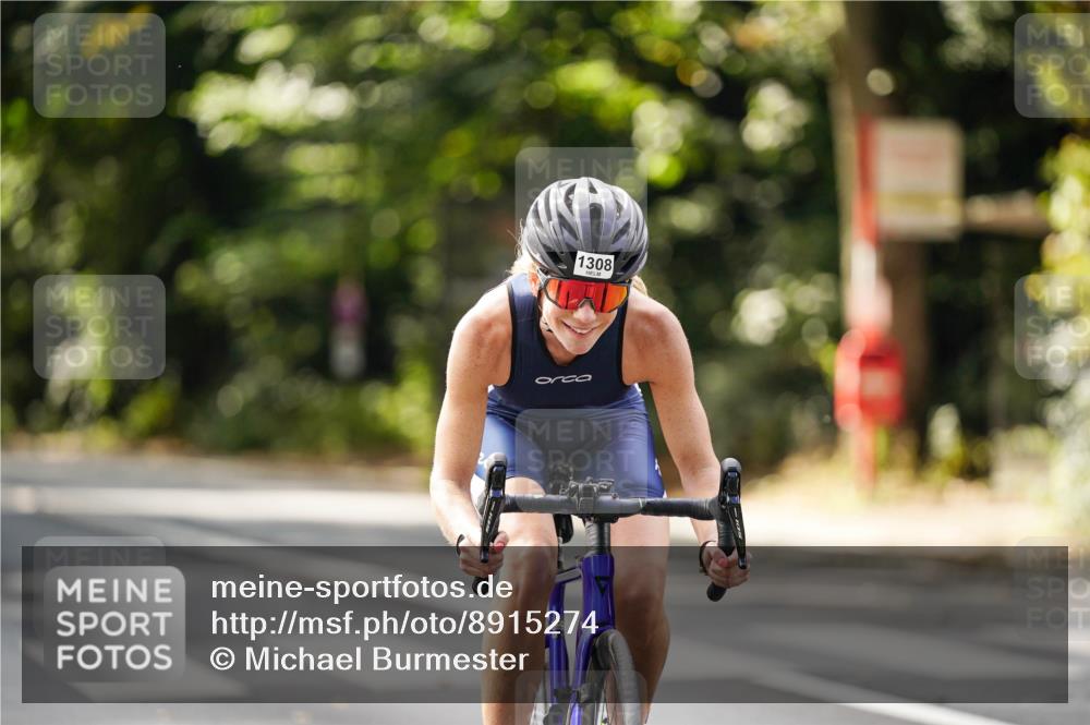 14.09.2025 - Stadtparktriathlon Michael Burmester http://msf.ph/oto/8915274 14.09.2025 12:53:35 Radfahren 1300, 1308 meine-sportfotos.de