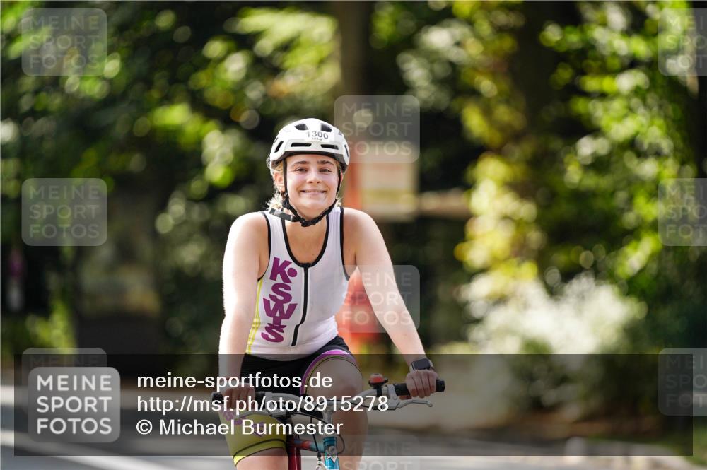 14.09.2025 - Stadtparktriathlon Michael Burmester http://msf.ph/oto/8915278 14.09.2025 12:53:41 Radfahren 1300, 1308, 1368, 1380 meine-sportfotos.de