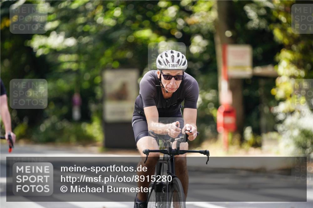 14.09.2025 - Stadtparktriathlon Michael Burmester http://msf.ph/oto/8915280 14.09.2025 12:53:47 Radfahren 1300, 1368, 1380, 1420 meine-sportfotos.de