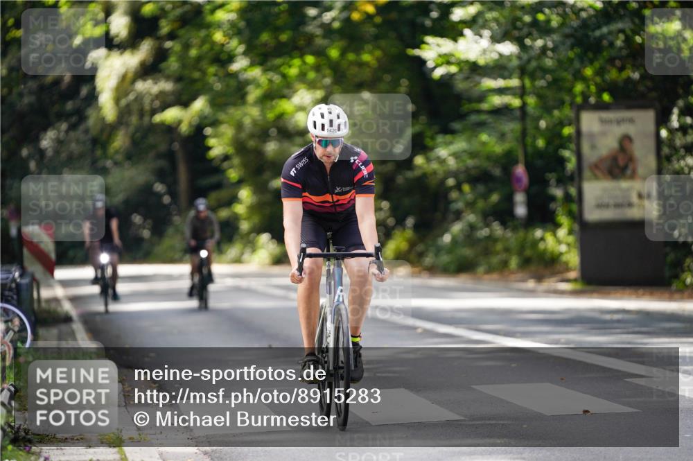 14.09.2025 - Stadtparktriathlon Michael Burmester http://msf.ph/oto/8915283 14.09.2025 12:53:50 Radfahren 1324, 1368, 1380, 1420 meine-sportfotos.de