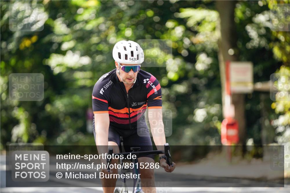 14.09.2025 - Stadtparktriathlon Michael Burmester http://msf.ph/oto/8915286 14.09.2025 12:53:51 Radfahren 1324, 1350, 1368, 1380, 1420 meine-sportfotos.de