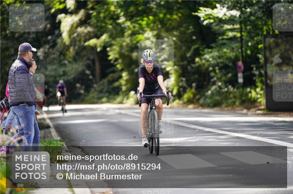 14.09.2025 - Stadtparktriathlon Michael Burmester http://msf.ph/oto/8915294 14.09.2025 12:54:09 Radfahren 1246, 1360 meine-sportfotos.de