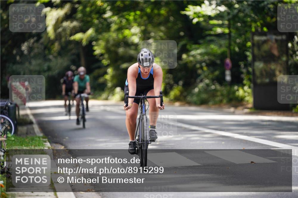14.09.2025 - Stadtparktriathlon Michael Burmester http://msf.ph/oto/8915299 14.09.2025 12:54:27 Radfahren 1241, 1290, 1307, 1410 meine-sportfotos.de