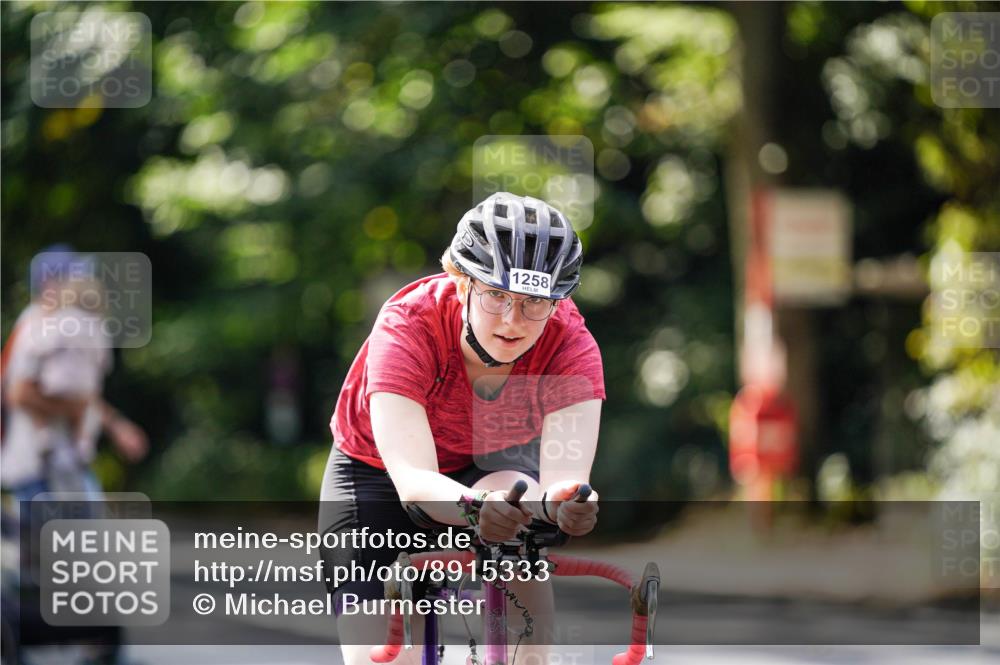14.09.2025 - Stadtparktriathlon Michael Burmester http://msf.ph/oto/8915333 14.09.2025 12:55:12 Radfahren 1258, 1319, 1349, 1414, 1441 meine-sportfotos.de