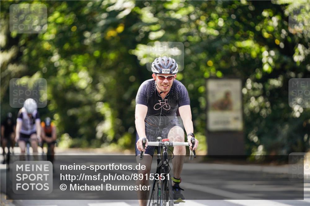 14.09.2025 - Stadtparktriathlon Michael Burmester http://msf.ph/oto/8915351 14.09.2025 12:55:40 Radfahren 1357, 1370, 1394, 1411 meine-sportfotos.de